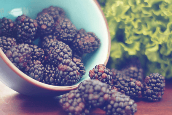 bowl of blackberries