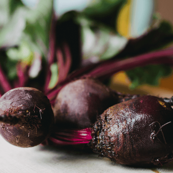 A bunch of freshly picked beetroots 